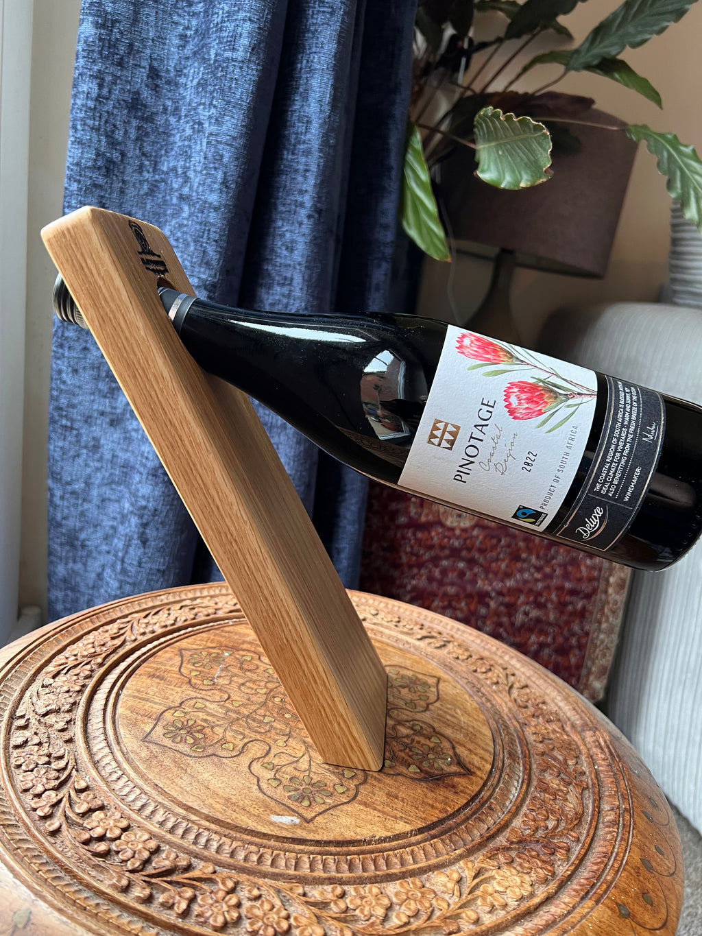 Handcrafted Oak Floating Wine Bottle Holder – Elegant & Unique Home Décor
