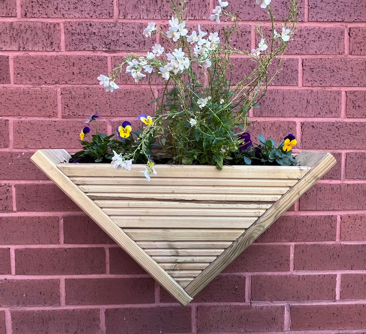 Outdoor wall-mounted planter