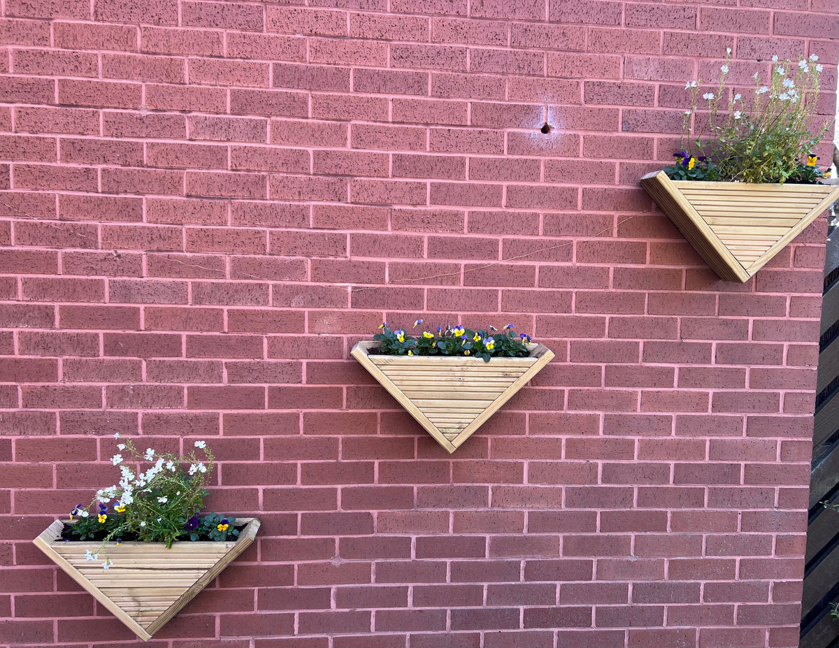 Outdoor wall-mounted planter